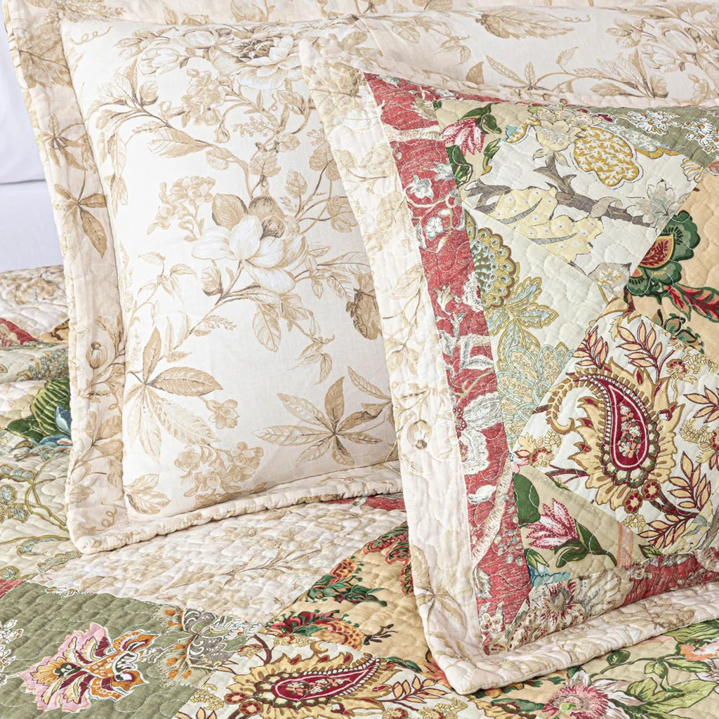 Lunaria Cotton Patchwork Quilt Set